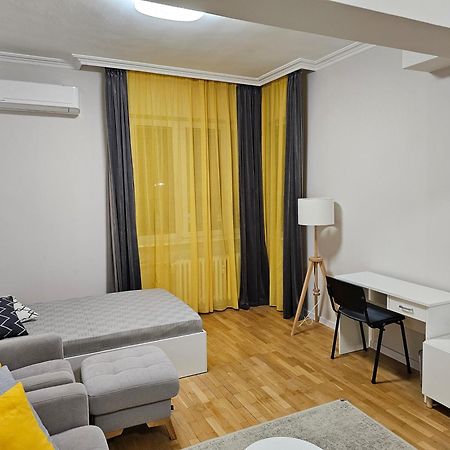 Spacious Aristocratic Apt. With A Colourful View Sofia Extérieur photo